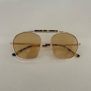 Wire frame sunglasses